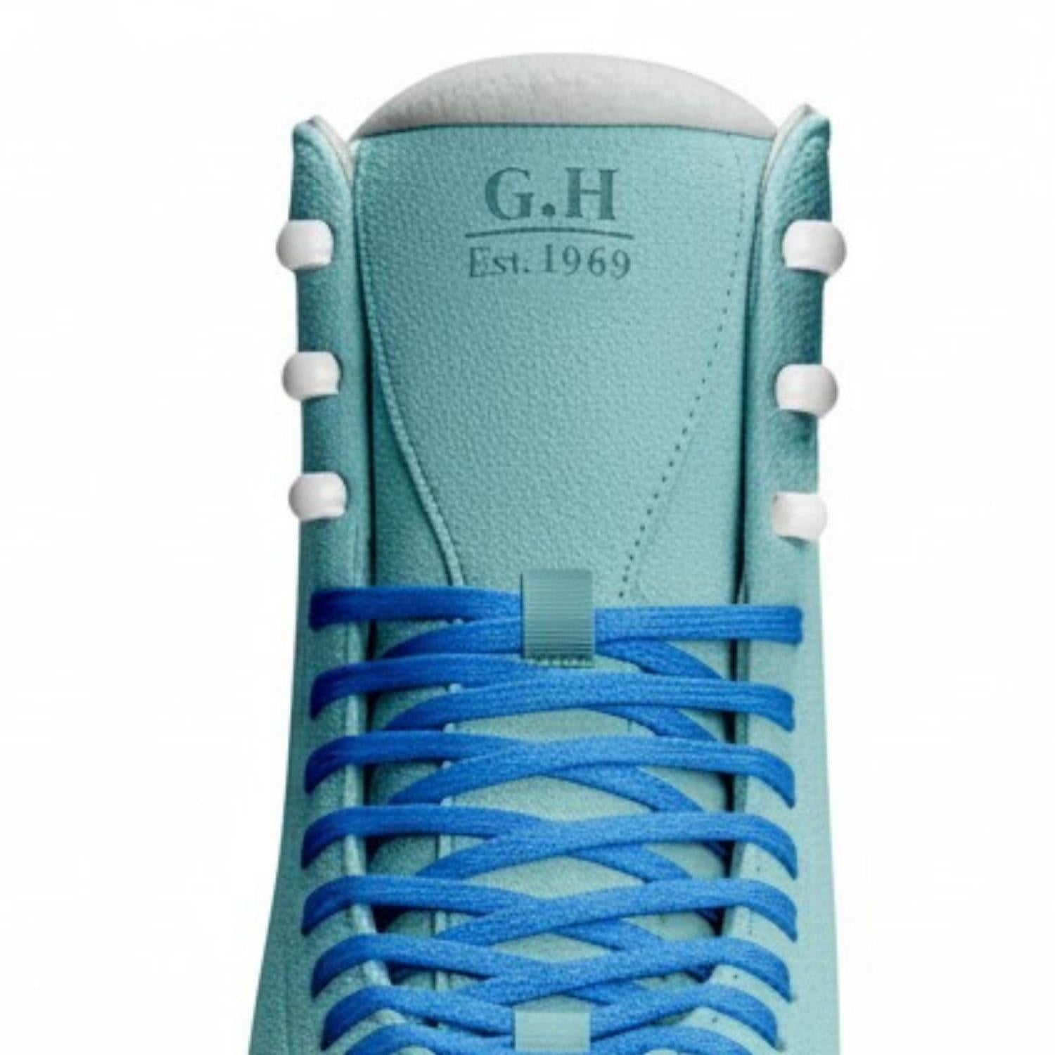#color_Light blue (Suede Leather)